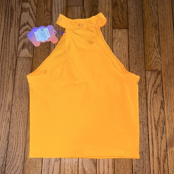 Fabletics Yitty halter top M - Picture 3 of 5